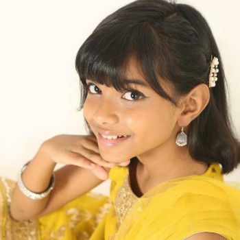 Nishita M